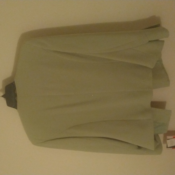 Beautiful avocado green blazer adorned with gorgeous broche - Picture 7 of 7